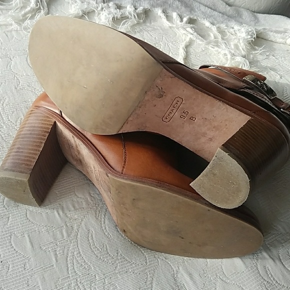Coach Boots - Picture 4 of 8